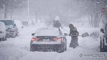 Winter storm hits Ontario, Quebec
