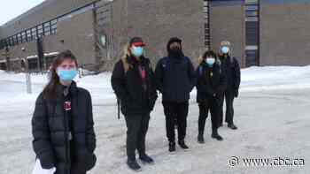 Some Manitoba students walk out to protest lack of COVID-19 safety measures