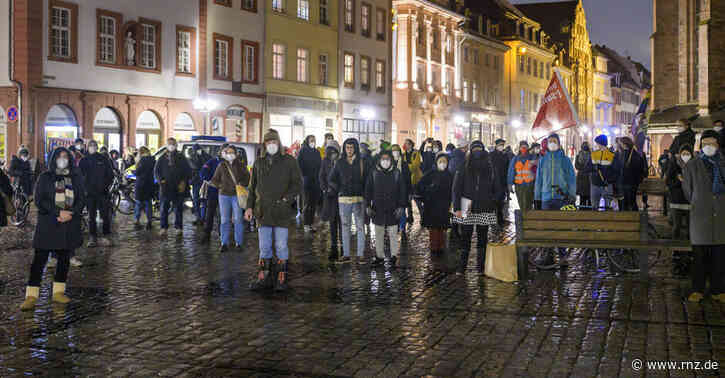 Heidelberg:  Polizei trennte "Spaziergänger" und Demonstranten