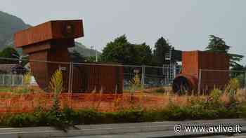 Mercogliano, addio chiave di Milot: finalmente rimossa l'opera delle polemiche - Avlive