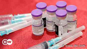 Coronavirus digest: Fourth jab 'not enough' to fight omicron, study shows - DW (English)