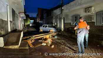 Vídeo: temporal alaga ruas e derruba muro de cemitério em Itaperuna - Terceira Via Terceira Via - Terceira Via