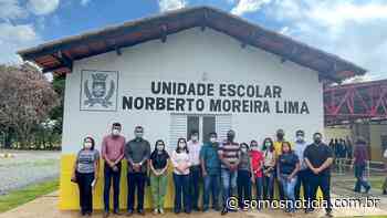 Águas de Timon e prefeita Dinair Veloso acompanham fase final da obra de escola na zona rural - Somos Notícia