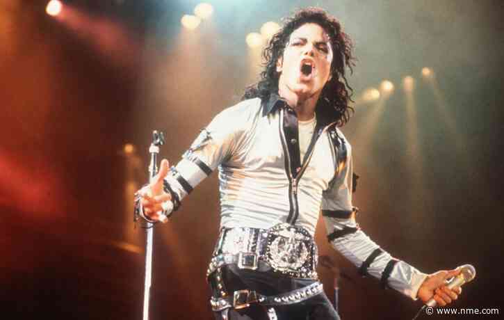 Michael Jackson impersonator goes viral after fight with man in Las Vegas street