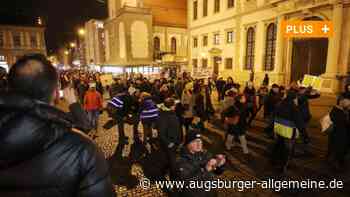 Rund 2000 Menschen demonstrieren erneut gegen die Corona-Maßnahmen - Augsburger Allgemeine