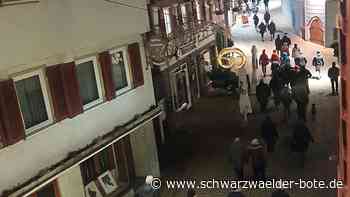 Lichterspaziergang in Calw: Zahl der Demonstranten steigt wieder