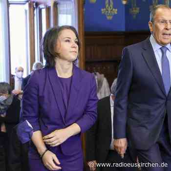 Moskau: Baerbock für Friedensgespräche im Ukraine-Konflikt - radioeuskirchen.de