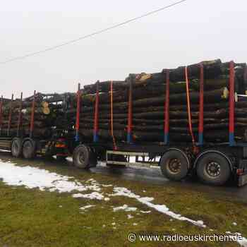 Überladenen Holztransporter aus Verkehr gezogen - radioeuskirchen.de