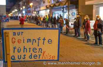 Hunderte wegen Corona in Lampertheim auf den Straßen - Lampertheim - Nachrichten und Informationen - Mannheimer Morgen