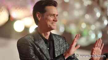 'I'm sixty but sexy!' Jim Carrey shares hilarious video on Twitter