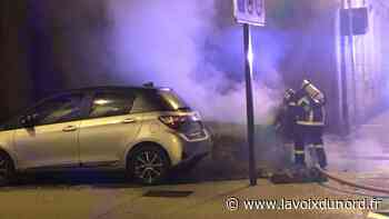 Une voiture en feu, rue des Teinturiers, à Arras - La Voix du Nord