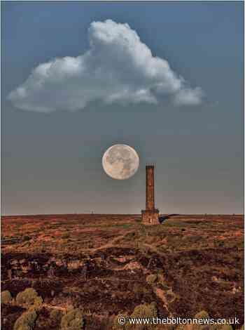 Photographer wows with striking images of Peel Tower