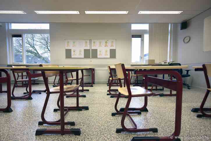Net weer open of de ene school na de andere moet sluiten door besmettingsgolf: “Het ging als een lopend vuurtje, maar stopte niet”