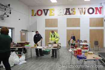 Police help out at Clifton's NG11 Food bank - West Bridgford Wire