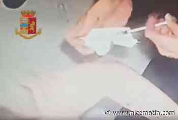 Covid-19: elle faisait semblant de vacciner des antivax, une infirmière arrêtée grâce à une caméra cachée en Italie