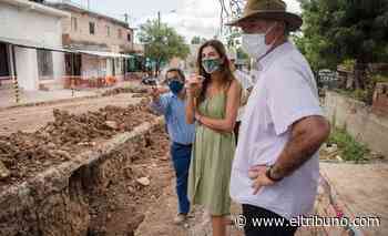 La intendenta recorrió obras de desagüe en Villa Asunción - El Tribuno