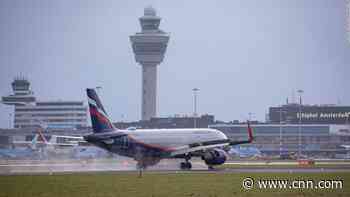 Major international airlines are canceling flights to the US over aviation industry fears that 5G technology could interfere with crucial onboard instruments