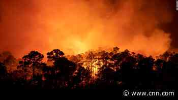 Texas wildfire forces residents to evacuate