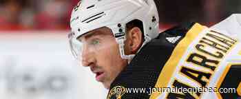 Brad Marchand lance une pointe aux Hurricanes