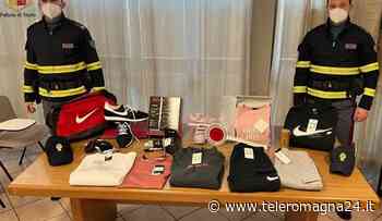 FORLI': Patente sospesa e merce ricettata, 47enne denunciata dalla polizia | FOTO - Teleromagna24