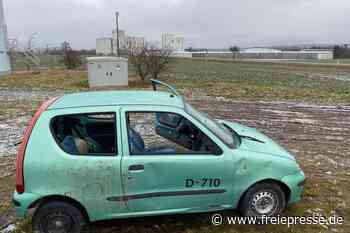 Demoliertes Auto nach Wochen abgeschleppt - Freie Presse