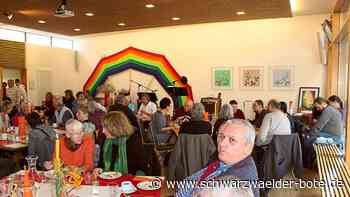 Vesperkirche in Rottenburg - Besucher dürfen sich auf warmes Essen am Tisch freuen - Schwarzwälder Bote