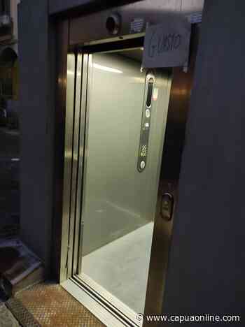 Capua. Accesso negato ai disabili negli uffici comunali. Due ascensori guasti mentre nel complesso dell'Annunziata è possibile accedere solo con le vecchie e scomodissime scale. - Capuaonline.com