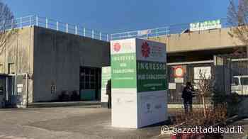 Poliziotto no vax di Crotone va all’hub di Bologna con un avvocato e chiama i carabinieri - Gazzetta del Sud