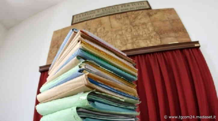 Bari, uccise l'ex fidanzato per un gioco erotico finito male: 26enne condannata a 16 anni - TGCOM