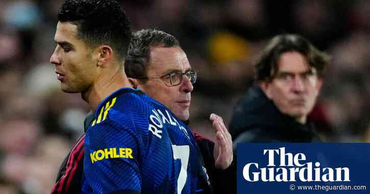 'I didn't expect him to hug me': Rangnick on Ronaldo's reaction to substitution – video