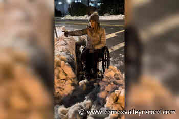 VIDEO: Island wheelchair user has accessibility concerns over sidewalk snow clearing – Comox Valley Record - Comox Valley Record