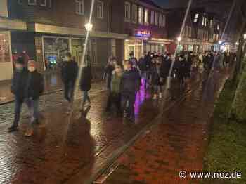 „Spaziergang“ gegen Corona in Papenburg diesmal friedlich - NOZ