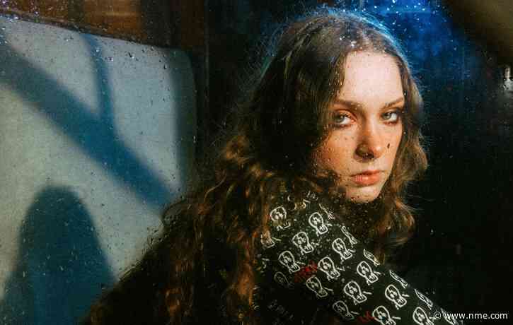 Holly Humberstone shares heartbreaking new single ‘London Is Lonely’