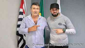 Zé Carlos Nova Era recebe Maurão, grande torcedor do CA Itapeva - Portal Opinião Pública