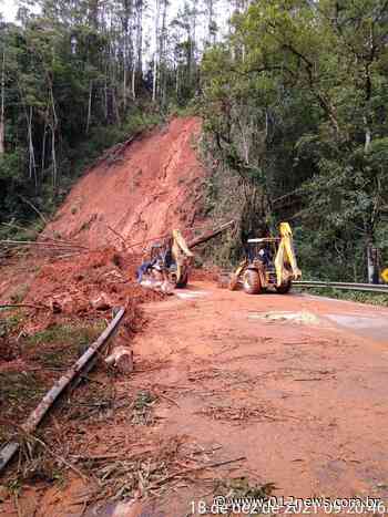 Queda de barreira deve interditar rodovia que liga Lorena ao Sul de Minas até segunda - 012 News