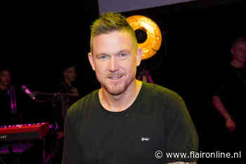 Zó zien de (onbekende) broer en zus van Johnny de Mol eruit - Flaironline