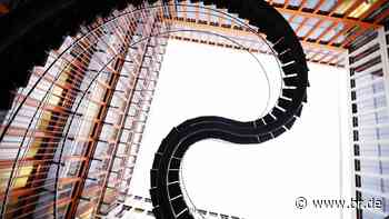 Capriccio | Kulturmagazin | 20.01.2022 : Gescheiterte Visionen der Architektur | Claudia Roth | Hardy Krüger | Ronja von Rönne - BR24