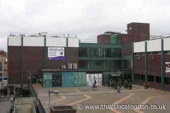 Orpington: Campaigners fight to save Walnuts Leisure Centre