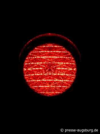Zwei Kreuzungsunfälle in Augsburg - Zeugenaufruf: Was zeigte die Ampel? | Presse Augsburg - Presse Augsburg
