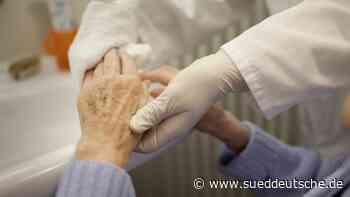 Impfpflicht - Piksen lassen oder kündigen - Süddeutsche Zeitung - SZ.de