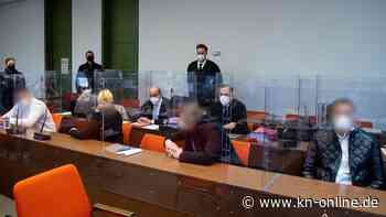 Angeklagte gestehen Erpressung von mutmaßlichen Pädophilen