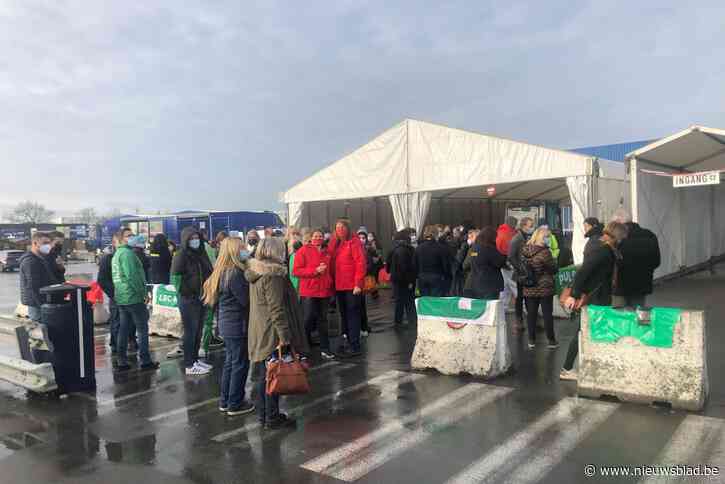 Spontane staking bij Makro Eke: “Toon respect voor personeel en praat met ons”