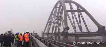 Bagnolo, al via il varo del secondo arco del ponte. Entro due settimane la firma del contratto per la parte in golena - Mantovauno.it