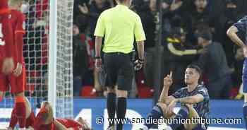 Con 10 hombres, Arsenal iguala sin goles en Liverpool - San Diego Union-Tribune en Español