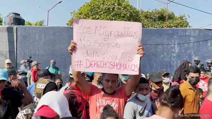 México | La primera caravana migrante de 2022 parte de Tapachula - Euronews Español