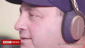 Hearing balls bounce at Australian Open and other tech news