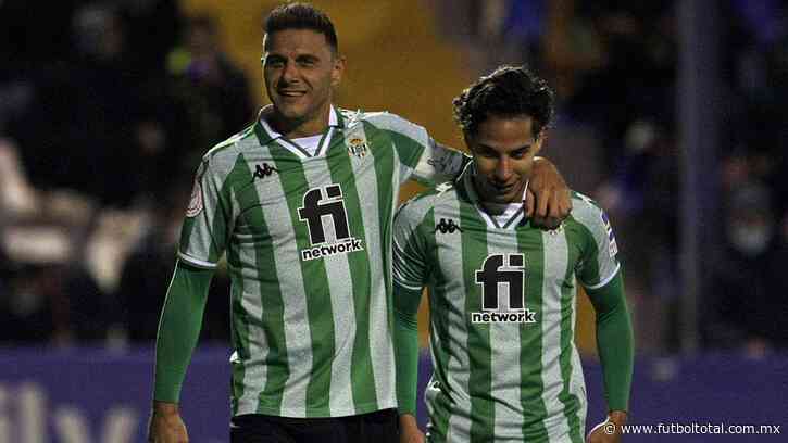 Diego Lainez, sin intención de dejar al Real Betis