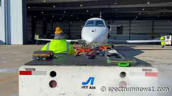 Green Bay aviation prepares for arrival of pilots, fans - Spectrum News 1