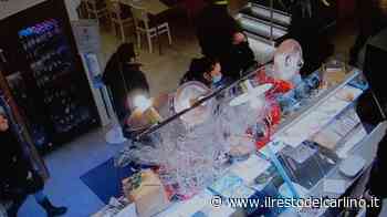 No vax senza mascherina alla Baracchina a Modena, il titolare: "Cercavano la rissa" - il Resto del Carlino - il Resto del Carlino