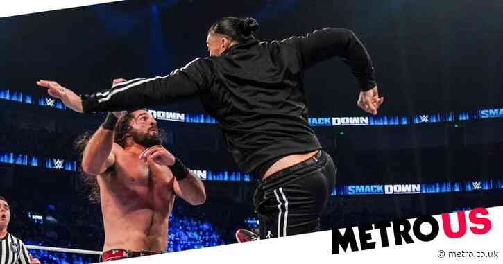 WWE SmackDown results, grades: Roman Reigns attacks Seth Rollins and gets The Usos barred from Royal Rumble title match
